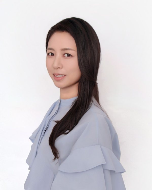 山田 奈央子